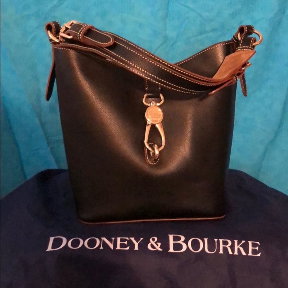 Dooney & Bourke bucket bag